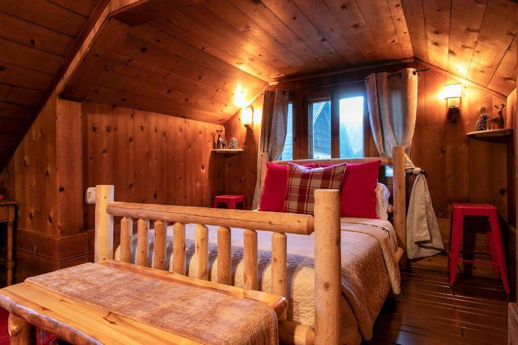 The Lodge At 11 Chimneys Idyllwild Bagian luar foto