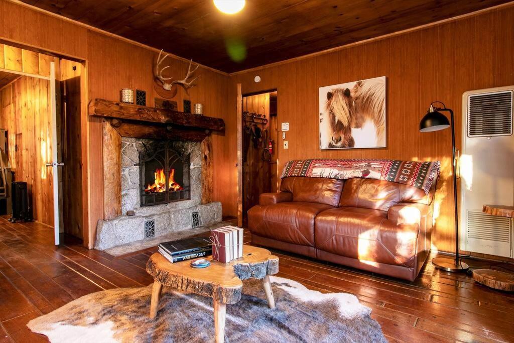 The Lodge At 11 Chimneys Idyllwild Bagian luar foto