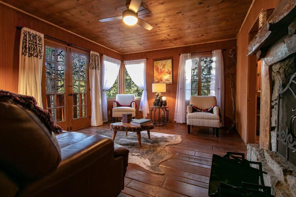 The Lodge At 11 Chimneys Idyllwild Bagian luar foto